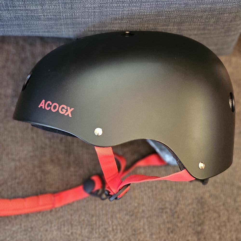 Skateboard Helmet Adjustable (Large)